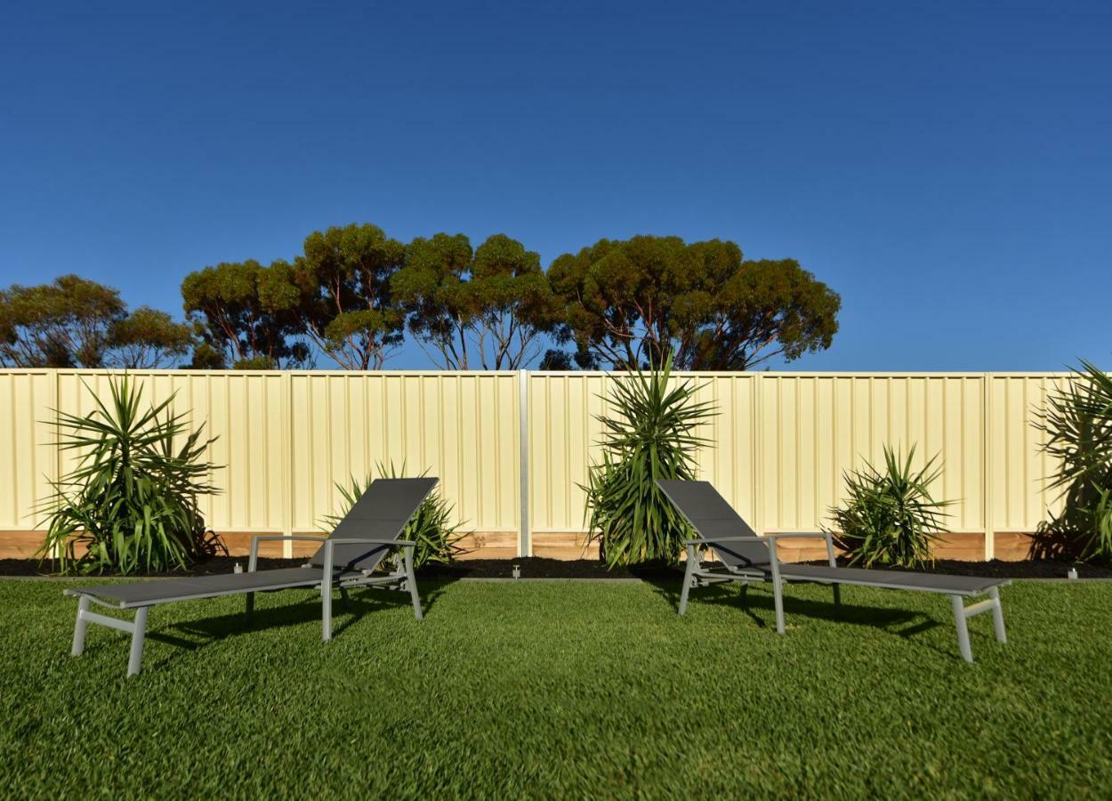 Lake Tyrrell Accommodation Lta Sea Lake Extérieur photo